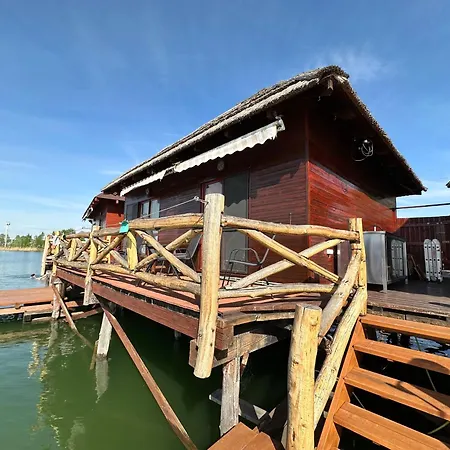 Tahiti Sunshine - Na Vode Appartamento Senec