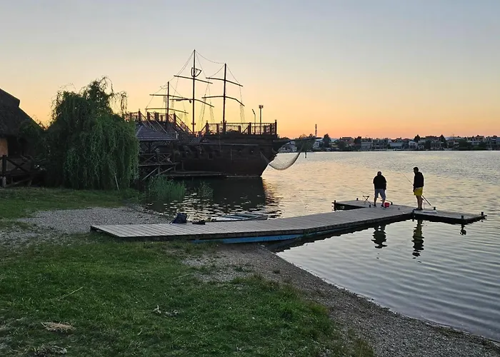 Tahiti Sunshine - Na Vode Appartamento Senec